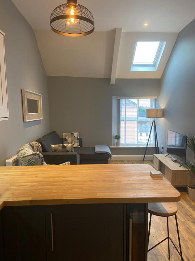 Stylish Tenby Apartment, Great Location, Parking Exterior foto